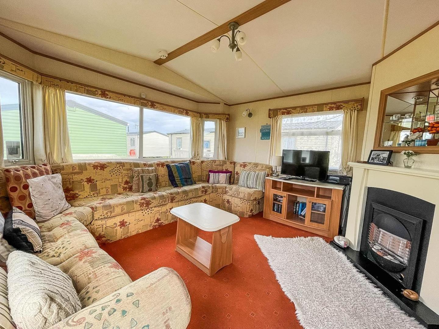 Hotel 8 Berth Caravan For Hire At Heacham Holiday Park In Norfolk Ref 21024F Exterior foto